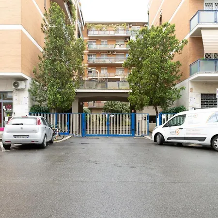 Aureum 15 Minutes From The Vatican!