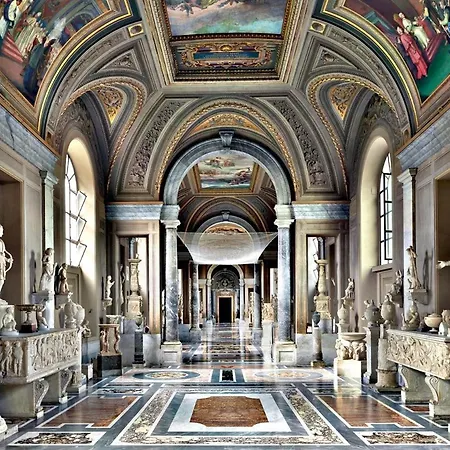 Aureum 15 Minutes From The Vatican! بيت ضيافة 4*